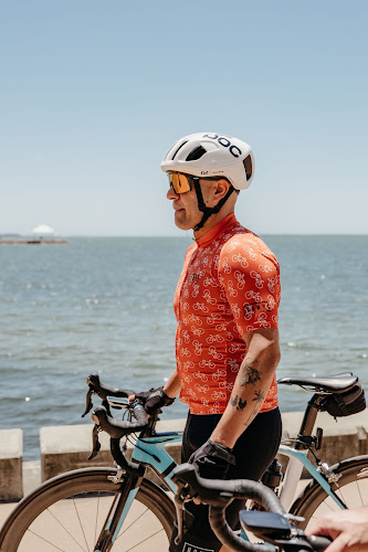 BOWY Active Cycling Apparel